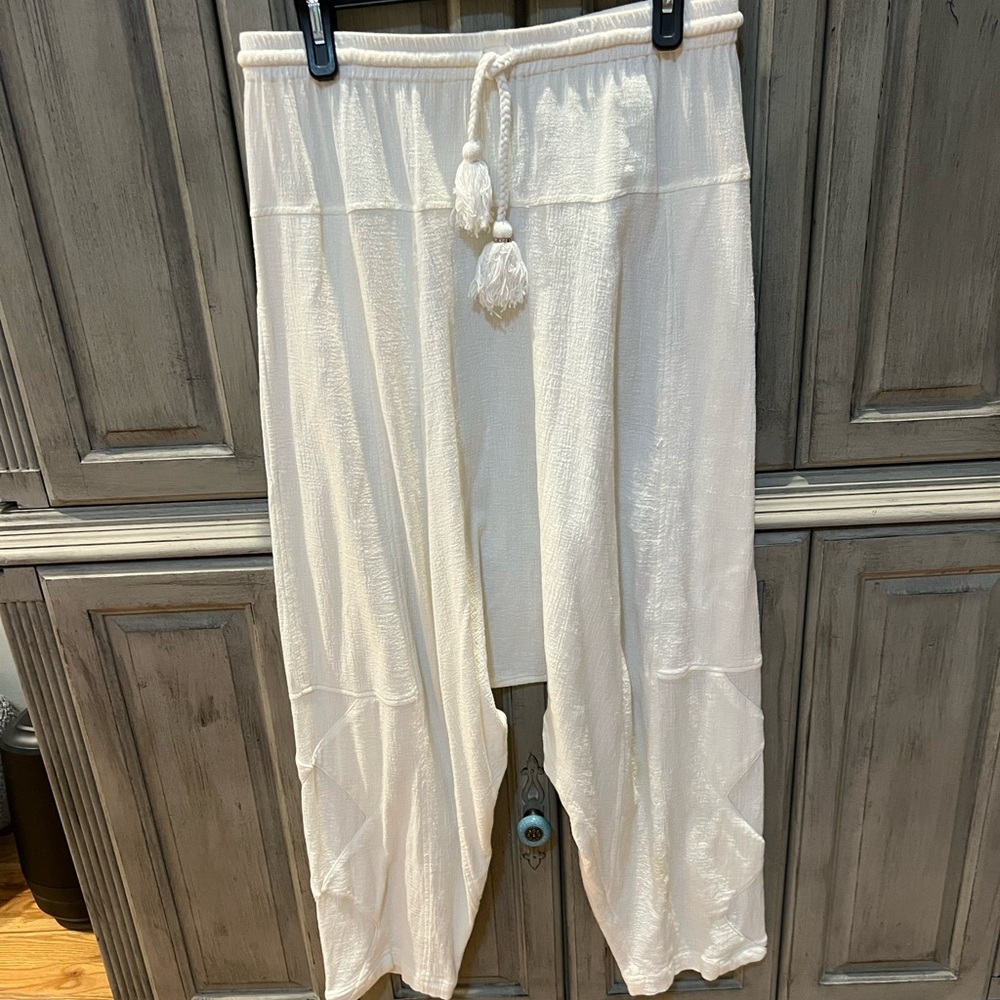 Free People harem style pants. Size M